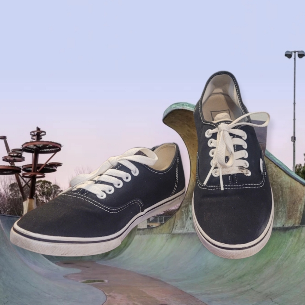 VANS Black Sneakers